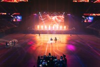 野田クリスタルが1万人会場から無観客配信で放つ多量のセクシー、年越しカウントダウンはズレる