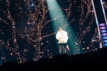 野田クリスタルが1万人会場から無観客配信で放つ多量のセクシー、年越しカウントダウンはズレる