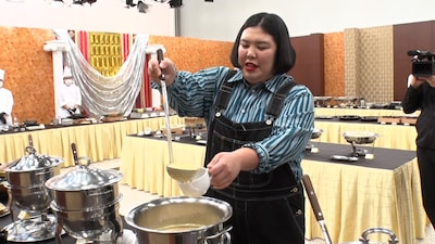 「1周だけバイキング!!」に挑戦する紅しょうが・熊元プロレス