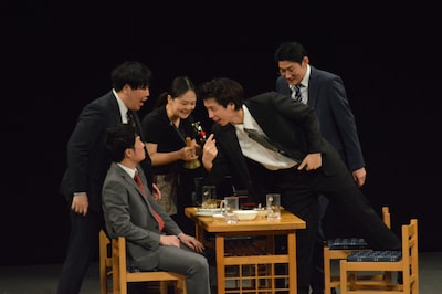 コント「居酒屋」のワンシーン