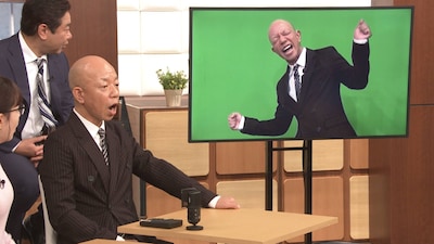 バイきんぐ小峠とAI小峠（モニター内）