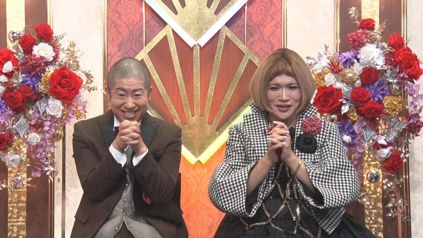 カラオケ企画のチームリーダーを務める（左から）ハライチ澤部、IKKO