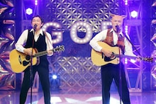 劇団ひとりのパフォーマンスの様子