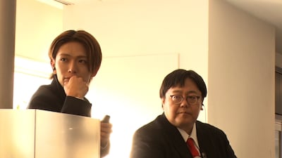 タイムマシーン3号・関と深田竜生（左）