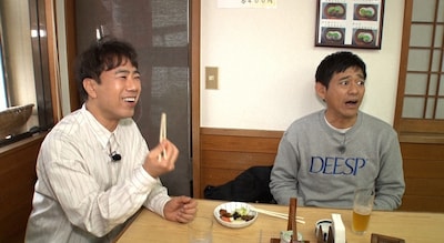 左から藤井隆と博多華丸