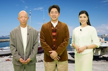 左から、バイきんぐ小峠、小泉孝太郎、アンミカ