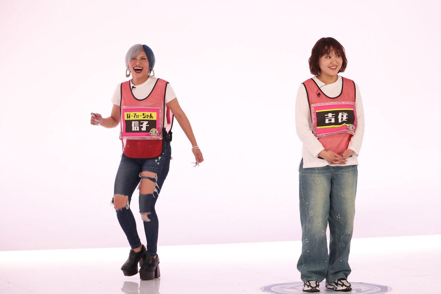 左から、ぱーてぃーちゃん信子、吉住