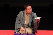 落語を披露するオール阪神
