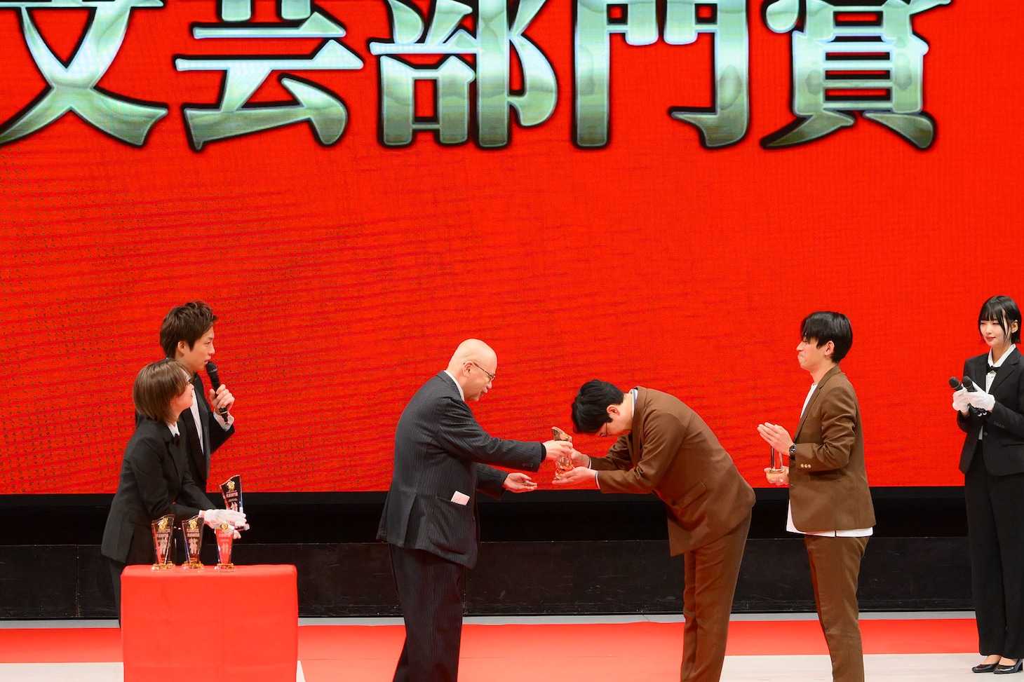 文芸部門賞を獲得したミカボ