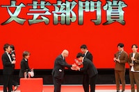 エバースが大賞、家族チャーハンが新人賞に「上方漫才協会大賞」各賞発表