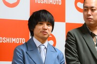 エバース佐々木（左）