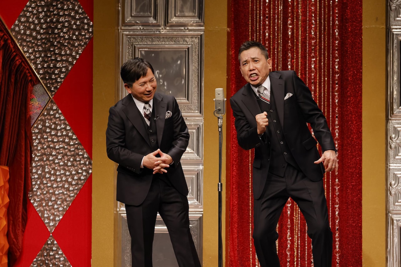 「爆笑問題のツーショット」収録ライブに出演する爆笑問題
