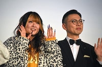 左から、ぱーてぃーちゃん・金子きょんちぃ、ガクテンソク奥田