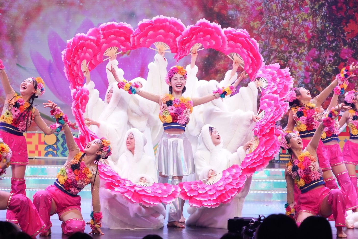 井桁弘恵×登美丘高等学校