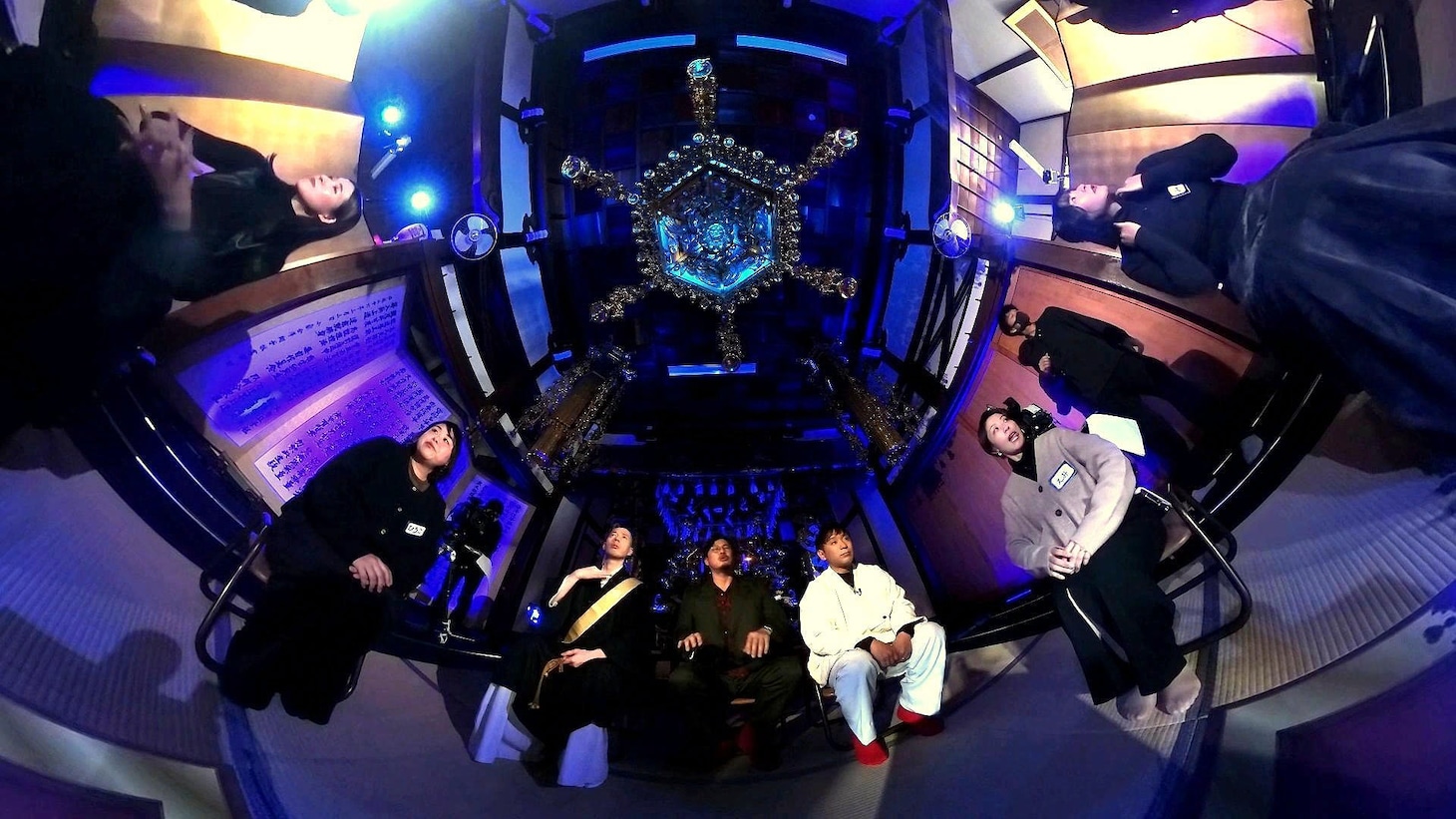 お寺を舞台に語り合う