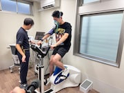 メディカルチェックを受けるネイビーズアフロみながわ