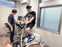 メディカルチェックを受けるネイビーズアフロみながわ