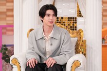 オズワルド伊藤がアシスタント、本田響矢と「とまどい就活生のビズワード講座」学ぶ