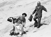 牧伸二と立川談志がライバル製薬会社の社員演じた映画「昭和元禄ハレンチ節」放送