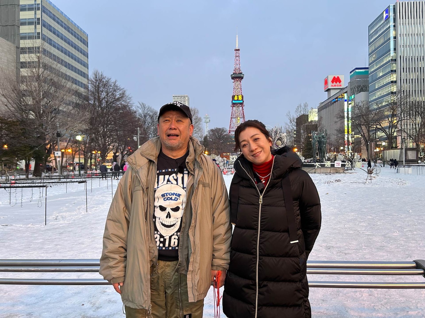 「ケンコバのほろ酔いビジホ泊 全国版」で札幌旅を繰り広げるケンドーコバヤシ、野々村友紀子