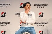 「ブリヂストン ゴルフボール TOUR B /XS 新商品発表会」に出席した千鳥ノブ