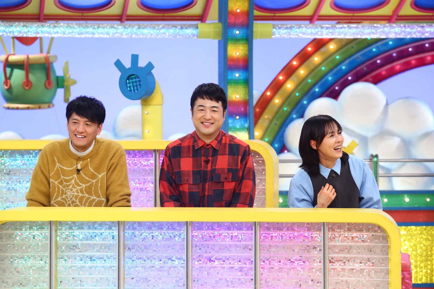 左からザ・プラン9・ヤナギブソン、水田信二、井森美幸