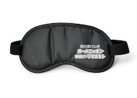 「愛に包まれ安眠できる”さんちゃんの愛マスク”」（安眠マスク）