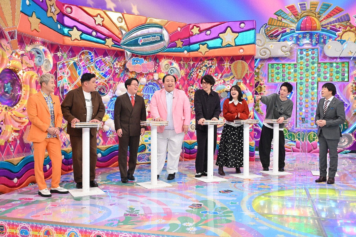 左から、豪快キャプテン、ママタルト、囲碁将棋・文田、紅しょうが稲田、アインシュタイン河井、蛍原徹