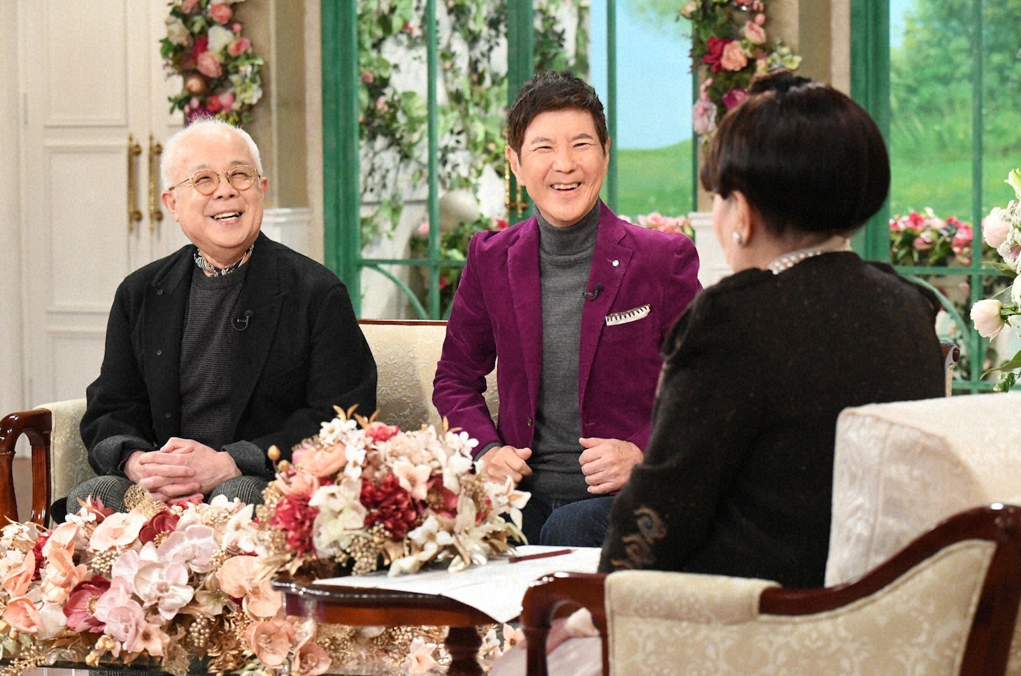 「徹子の部屋」に出演する（左から）小堺一機、関根勤、黒柳徹子