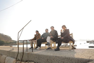 左から、アンガールズ、有吉弘行、枡田絵理奈