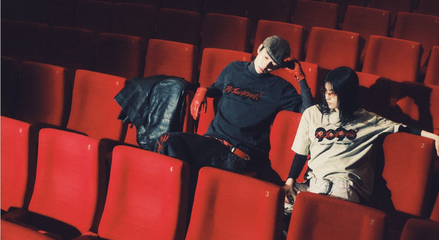 「9090」と令和ロマンのコラボレーションアイテムのイメージ