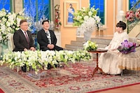 左から、サンドウィッチマン、黒柳徹子