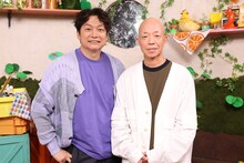 左から香取慎吾、バイきんぐ小峠