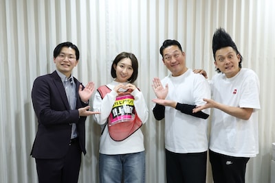 左からcacao浦田、竹上萌奈アナウンサー、藤崎マーケット田崎、ミサイルマン岩部