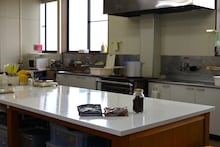 はんにゃ.金田監修のそぼろ「金そぼろ」好評につき大容量の業務用登場