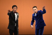 「TITAN LIVE 30周年記念公演～タイタンシネマライブも100回記念！～」に登場した古希還暦（明石家さんまと爆笑問題・太田）