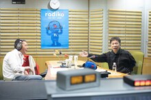 ラジオをテーマに語り合う爆笑問題・太田とナインティナイン岡村