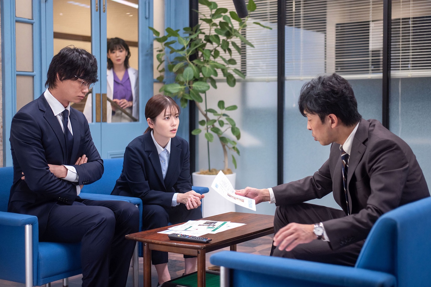 「事件は、その周りで起きている」シリーズ3のワンシーン