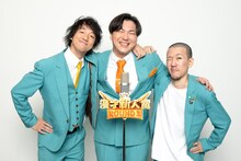 ハスキーポーズ。左から、ただただし、リキライス、ナベ