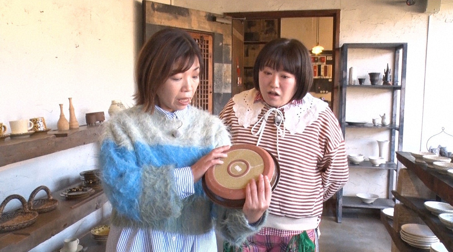 左から、大久保佳代子、森三中・黒沢