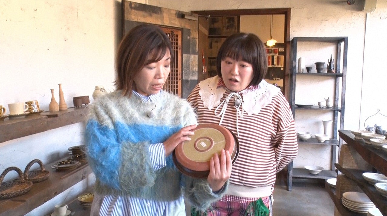 左から、大久保佳代子、森三中・黒沢