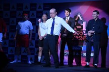 ルシファー吉岡