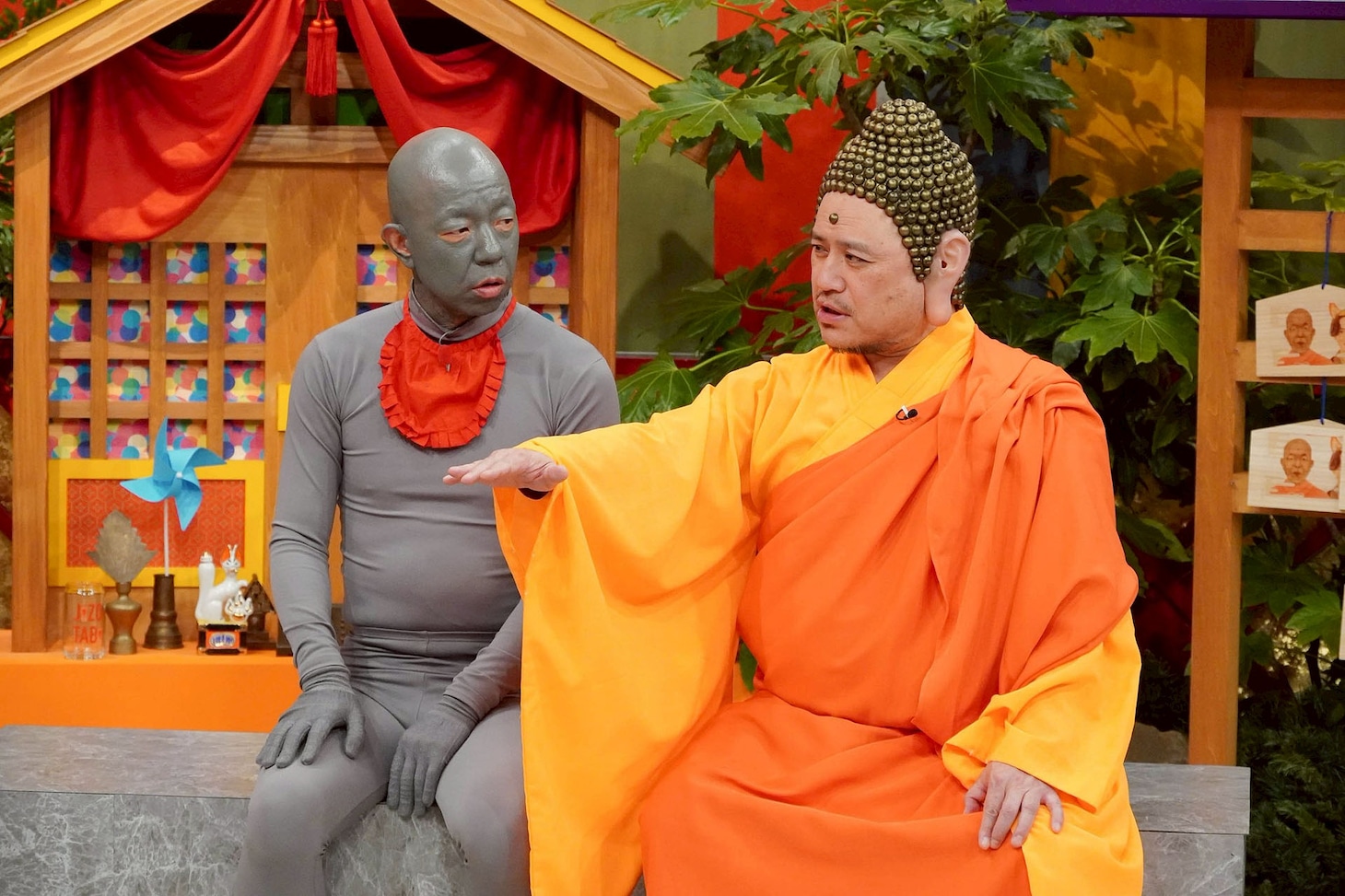 小峠地蔵と釈迦（ハリウッドザコシショウ）