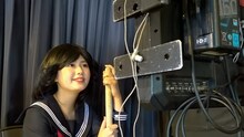 くりぃむ上田のコント「うえだしんや界隈」初イベント開催、舞台上で即興の撮影も