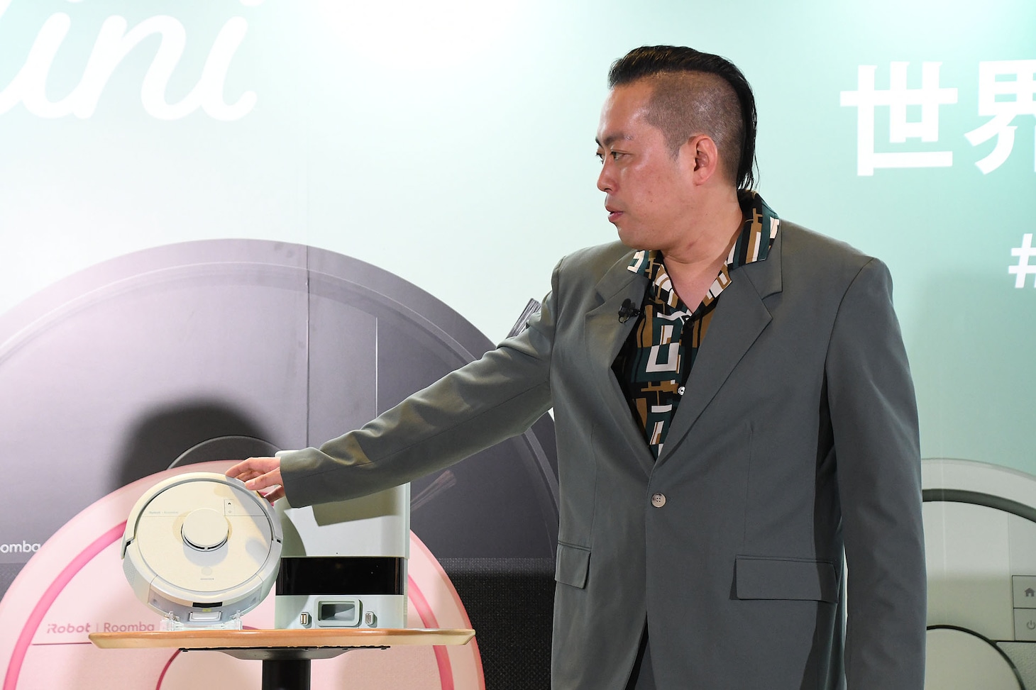 エバース、ルンバを4台もらう