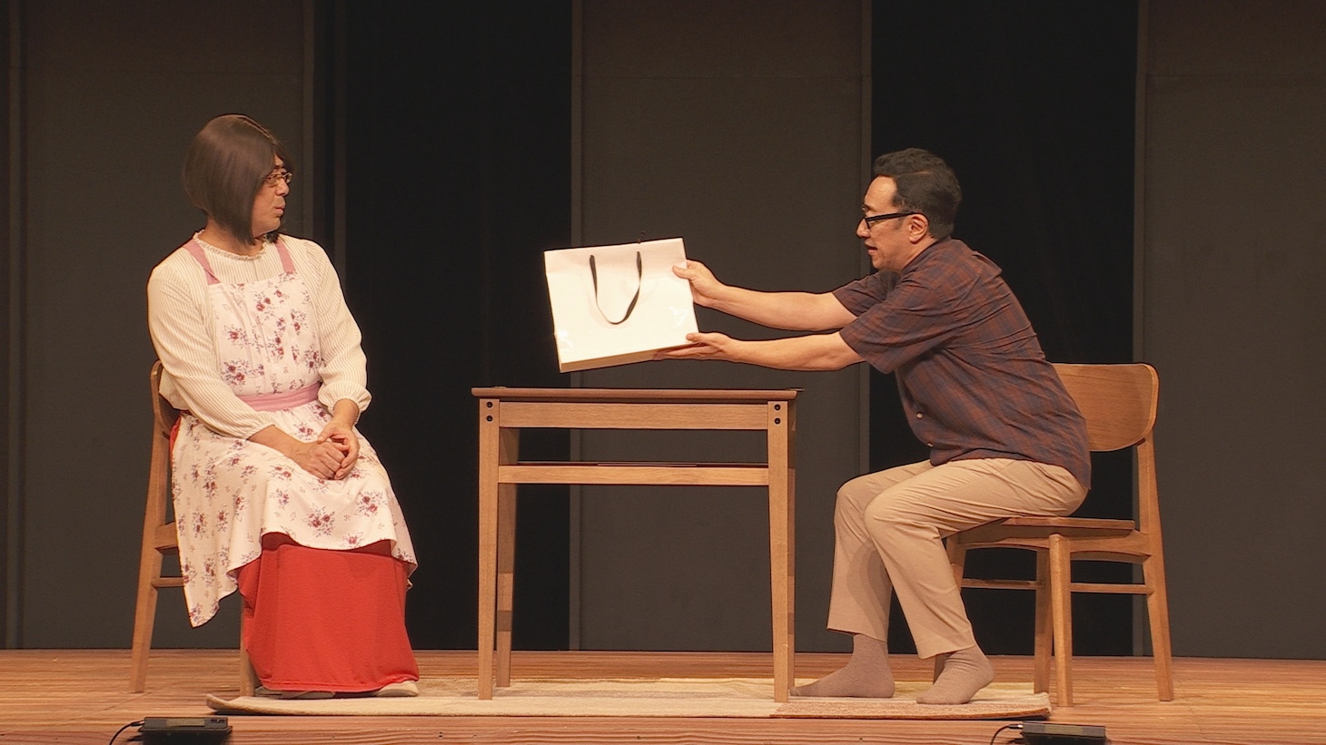 「第27回東京03単独公演『とりあえず謝れず』」より「お詫びのしるし」