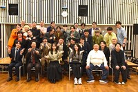 風穴あけるズ、観音日和、兄弟、ジグロポッカ、百恵、レインマンズら13組「お笑い有楽城」で激突