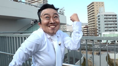 アンタッチャブル山崎モノマネを披露するキンタロー。