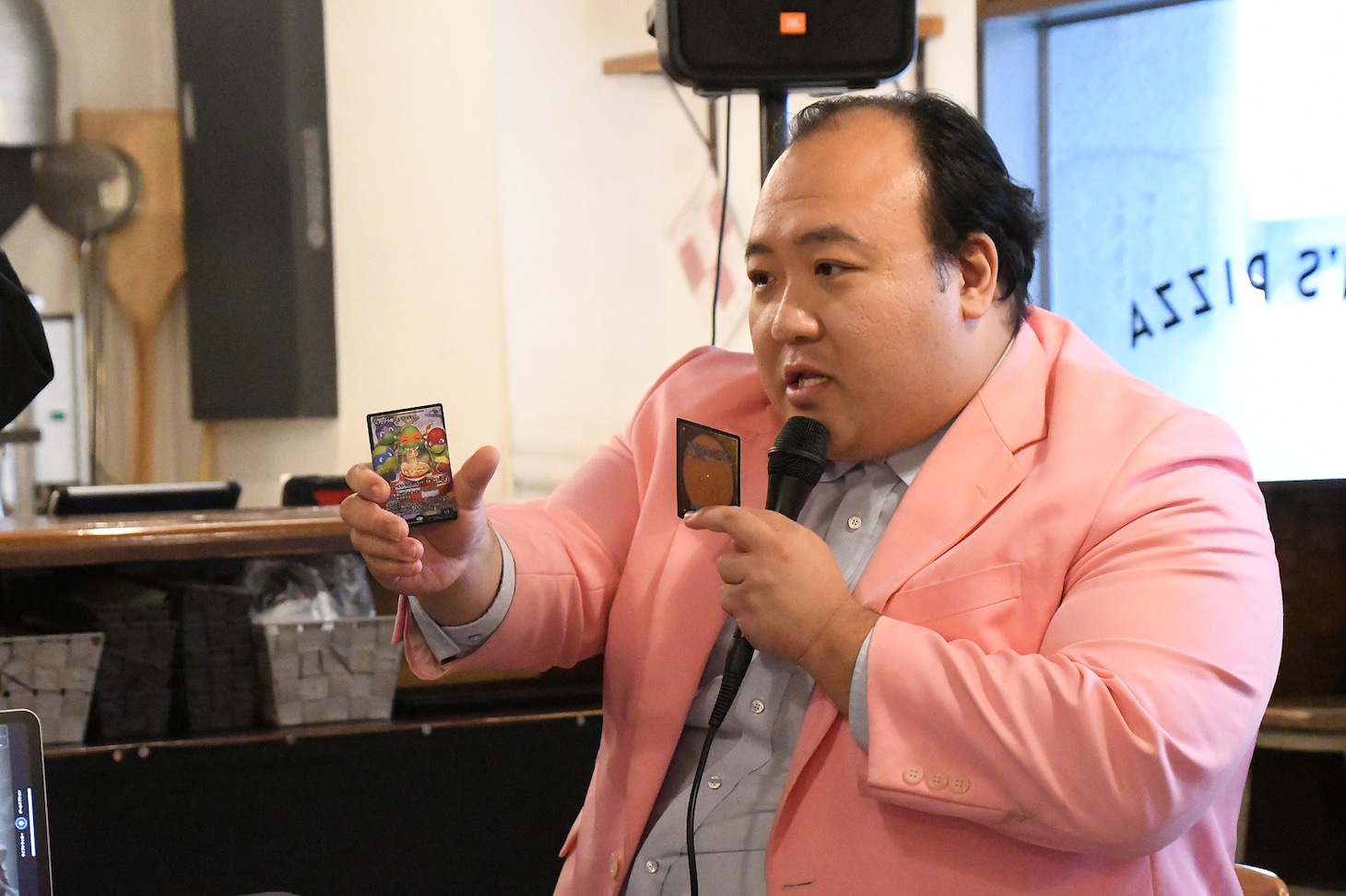 ママタルト大鶴肥満、ピザラーメン食べて「うまーごめ」