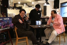 ママタルト大鶴肥満、ピザラーメン食べて「うまーごめ」